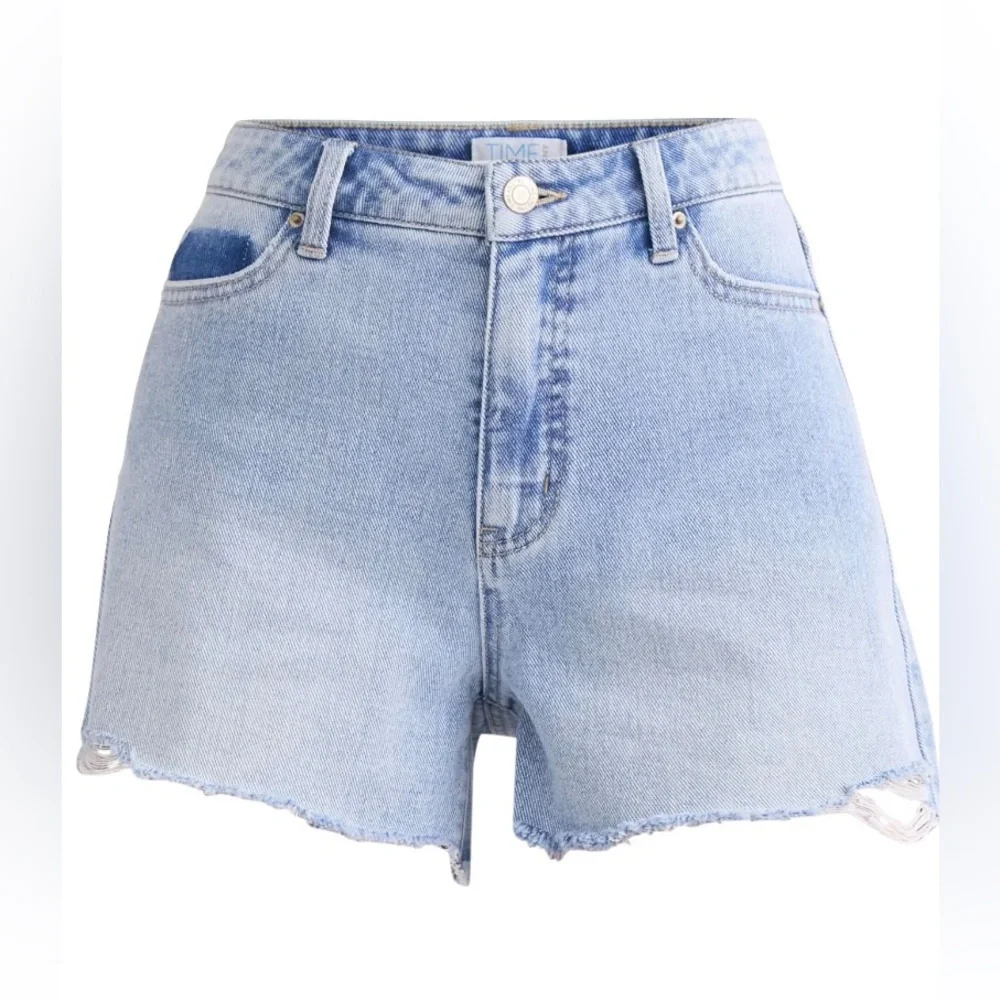Women's Destructed Hem High Rise Denim Shorts, 4" Inseam - Picture 4 of 4
